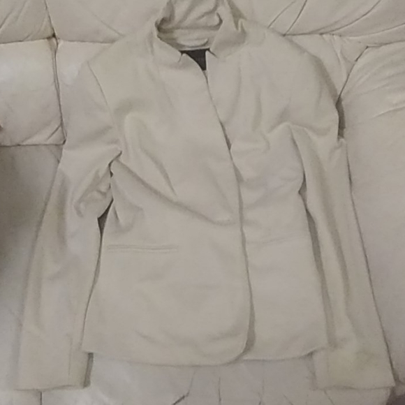 Jacket - Picture 1 of 2